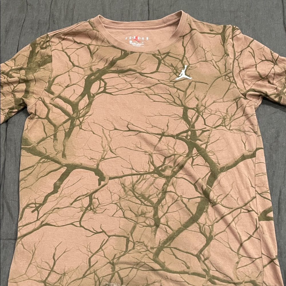 Jordan Branch Pattern T-Shirt in Brown and Green